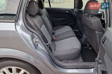 Універсал Opel Astra 2006 в  фото 28 Універсал Opel Astra 2006 в