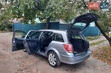 Универсал Opel Astra 2006 в  фото 77 Универсал Opel Astra 2006 в