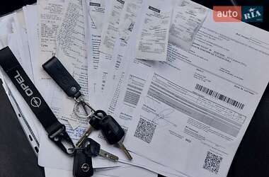 Хэтчбек Opel Astra 2006 в 