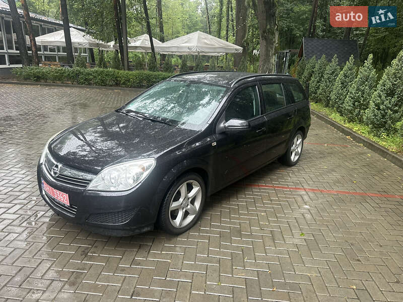 Універсал Opel Astra 2008 в Луцьку