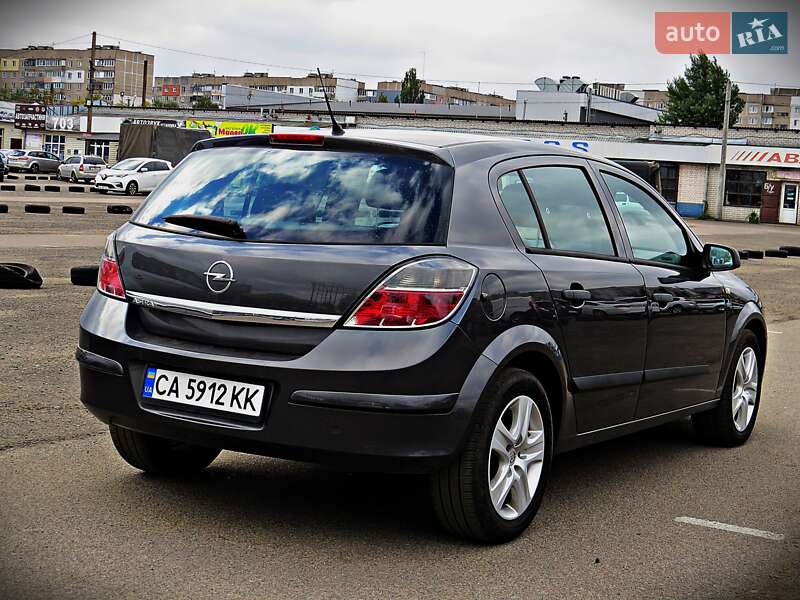 Хэтчбек Opel Astra 2009 в Черкассах фото 3 Хэтчбек Opel Astra 2009 в Черкассах