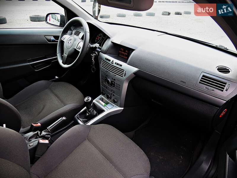 Хэтчбек Opel Astra 2009 в Черкассах фото 15 Хэтчбек Opel Astra 2009 в Черкассах