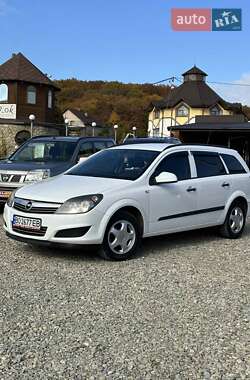 Универсал Opel Astra 2010 в 