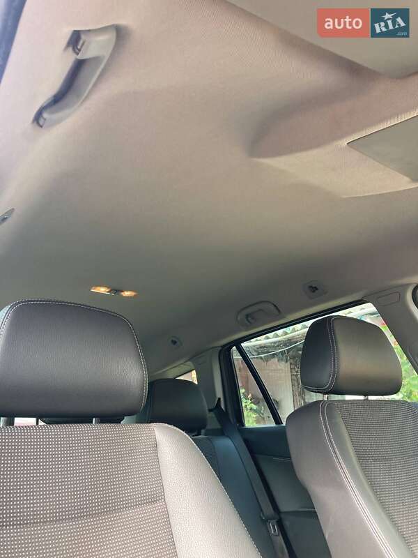 Універсал Opel Astra 2009 в Полтаві