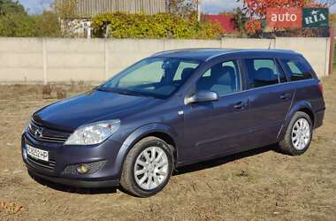 Универсал Opel Astra 2007 в Луцке