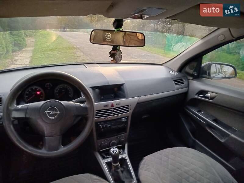 Хэтчбек Opel Astra 2006 в Дрогобыче фото 23 Хэтчбек Opel Astra 2006 в Дрогобыче