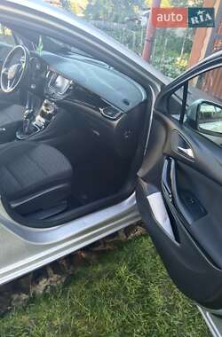Хетчбек Opel Astra 2017 в  фото 8 Хетчбек Opel Astra 2017 в