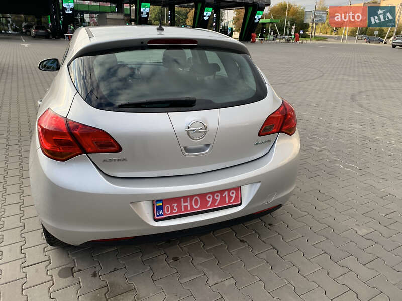 Хэтчбек Opel Astra 2011 в Луцке фото 10 Хэтчбек Opel Astra 2011 в Луцке