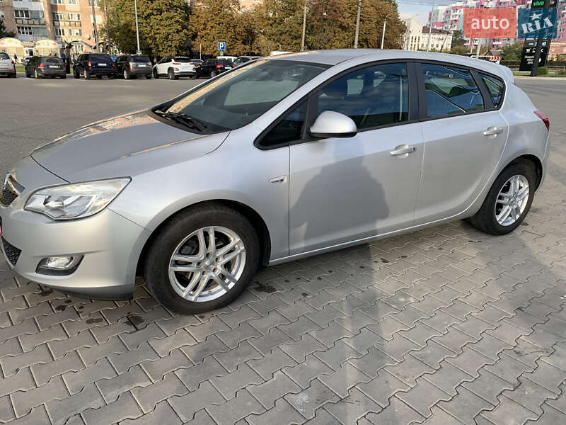 Хэтчбек Opel Astra 2011 в Луцке фото 13 Хэтчбек Opel Astra 2011 в Луцке