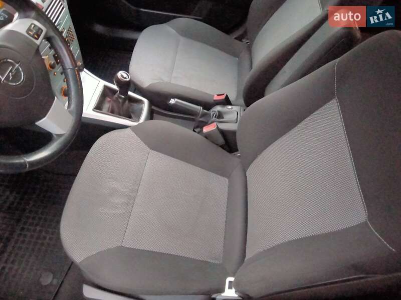 Універсал Opel Astra 2009 в Смілі фото 12 Універсал Opel Astra 2009 в Смілі