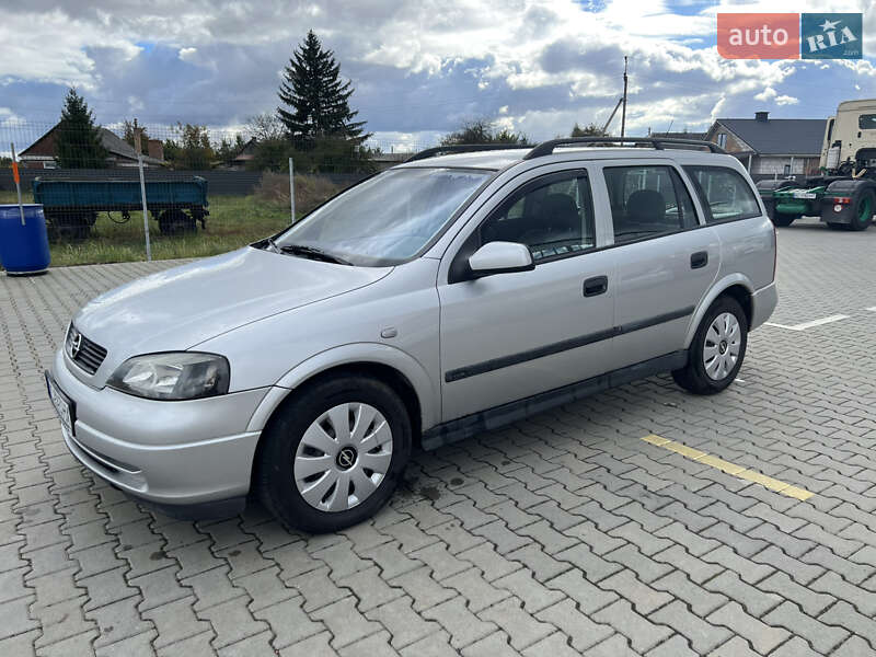 Универсал Opel Astra 2001 в Луцке