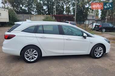 Универсал Opel Astra 2017 в 