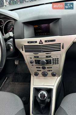 Універсал Opel Astra 2008 в  фото 11 Універсал Opel Astra 2008 в