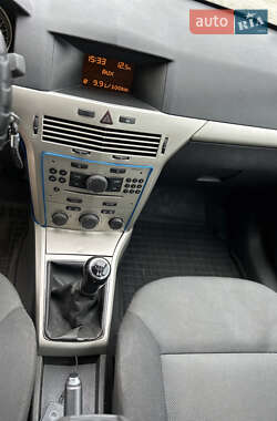 Универсал Opel Astra 2007 в 