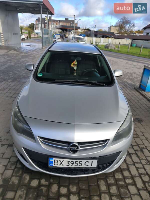 Універсал Opel Astra 2013 в Старокостянтинові фото Універсал Opel Astra 2013 в Старокостянтинові