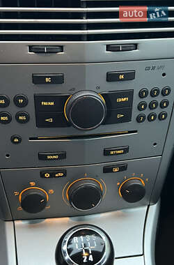 Універсал Opel Astra 2009 в 