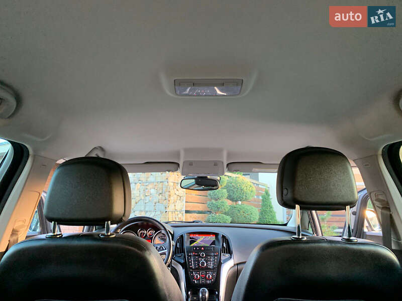 Универсал Opel Astra 2015 в Стрые