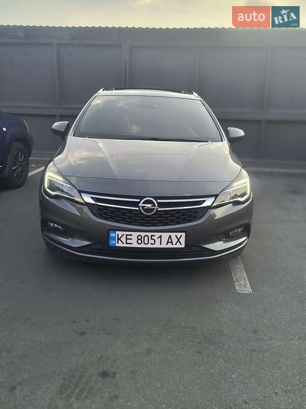 Універсал Opel Astra 2017 в Павлограді