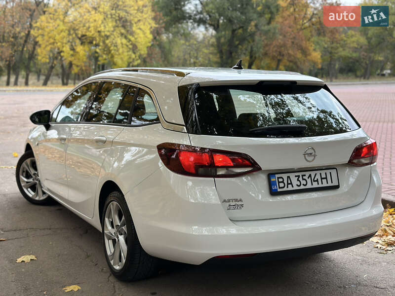 Универсал Opel Astra 2019 в Кропивницком