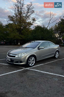 Кабриолет Opel Astra 2007 в Одессе