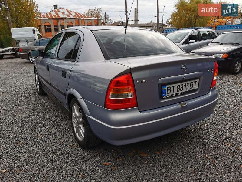 Седан Opel Astra 2001 в Хмельницком