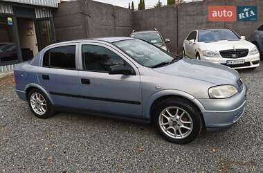 Седан Opel Astra 2001 в 