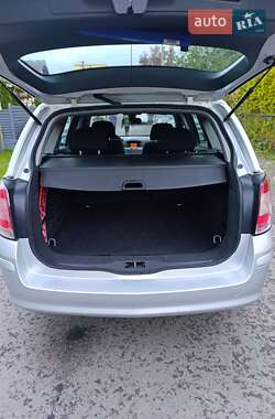 Универсал Opel Astra 2009 в 
