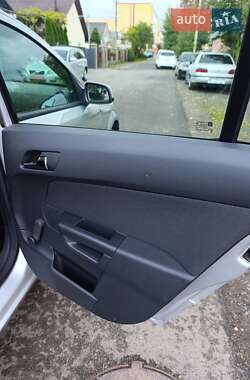 Универсал Opel Astra 2009 в 