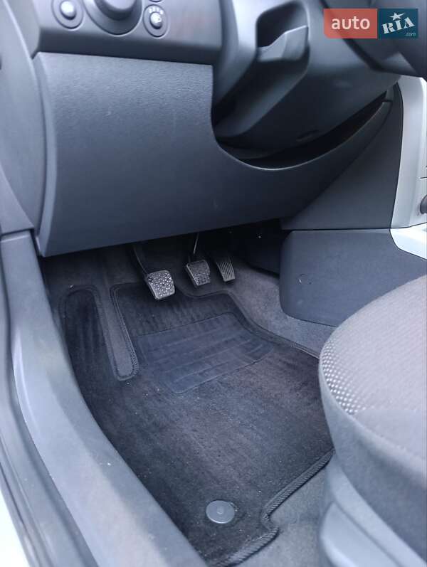 Универсал Opel Astra 2009 в Луцке