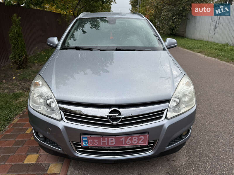 Универсал Opel Astra 2009 в Борисполе