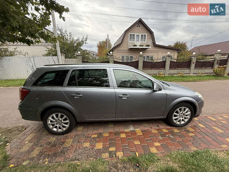 Универсал Opel Astra 2009 в Борисполе