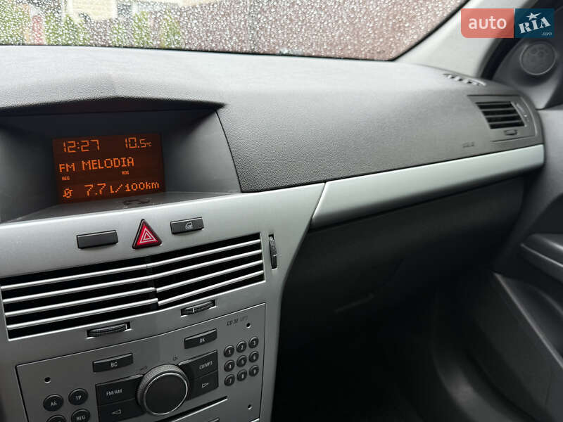 Универсал Opel Astra 2009 в Борисполе
