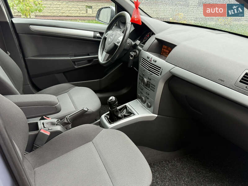 Универсал Opel Astra 2009 в Борисполе