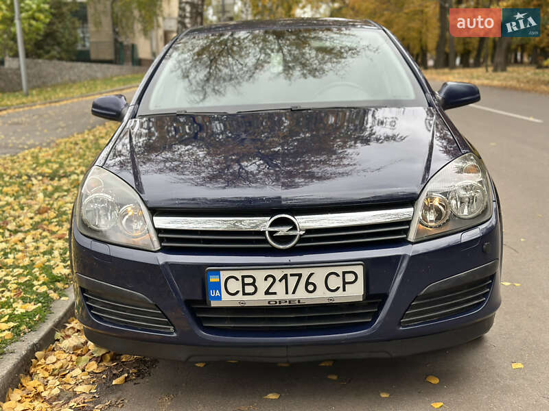 Хэтчбек Opel Astra 2006 в Ромнах фото 2 Хэтчбек Opel Astra 2006 в Ромнах