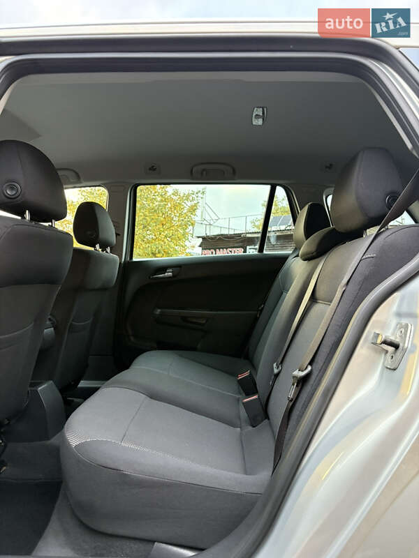 Универсал Opel Astra 2009 в Белой Церкви