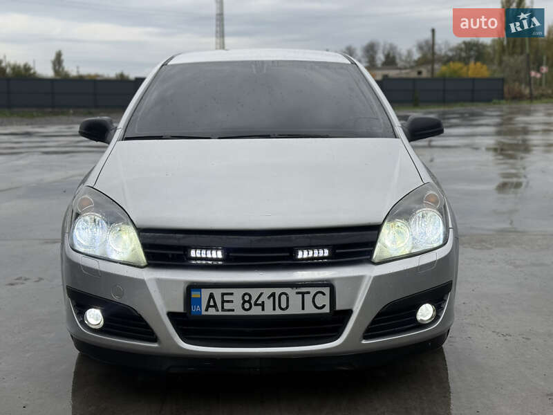 Хэтчбек Opel Astra 2004 в Новом Буге фото 2 Хэтчбек Opel Astra 2004 в Новом Буге