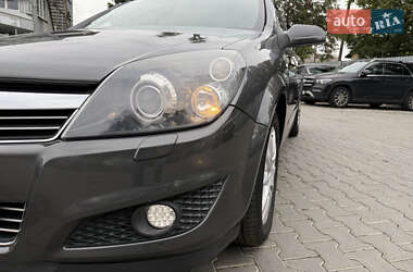 Универсал Opel Astra 2009 в 