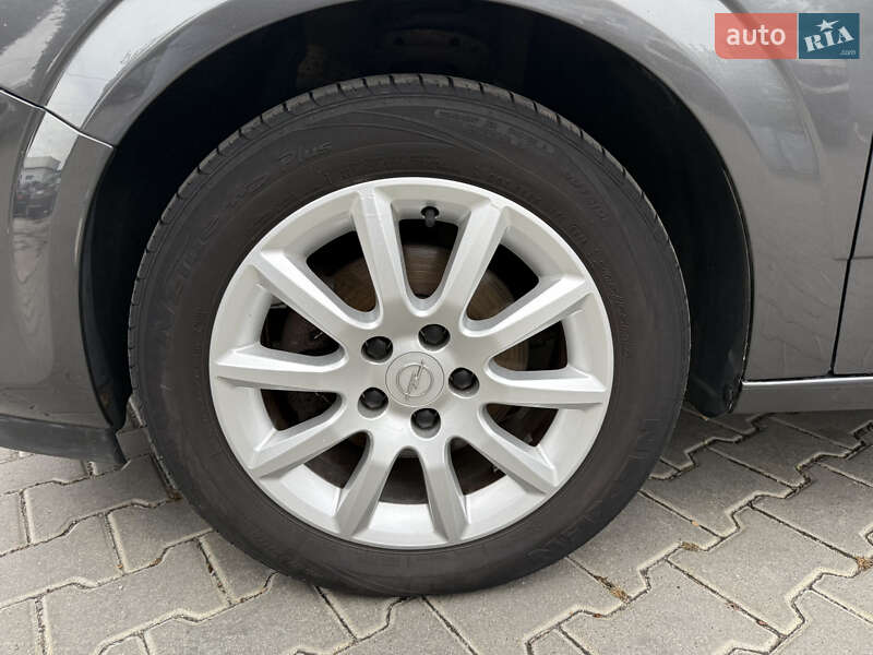 Универсал Opel Astra 2009 в Виннице