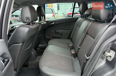 Универсал Opel Astra 2009 в 