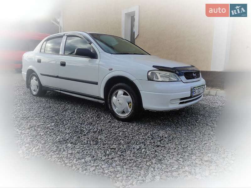 Седан Opel Astra 2007 в Турке