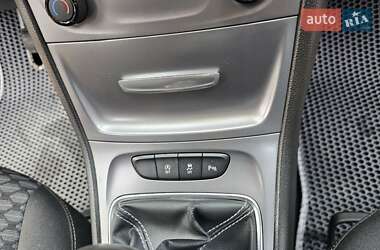 Універсал Opel Astra 2018 в  фото 28 Універсал Opel Astra 2018 в