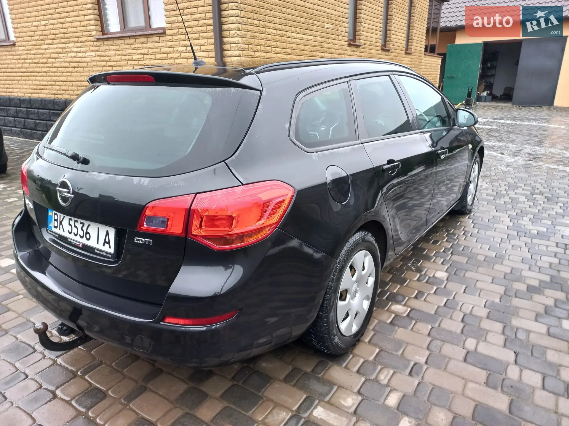 2012 Opel Astra - фото 1