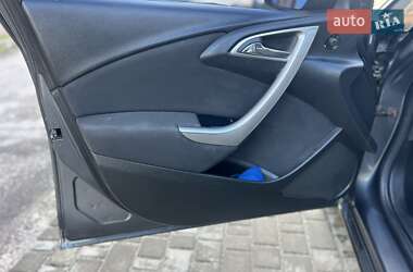 Універсал Opel Astra 2011 в  фото 7 Універсал Opel Astra 2011 в