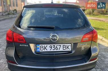 Універсал Opel Astra 2011 в  фото 18 Універсал Opel Astra 2011 в