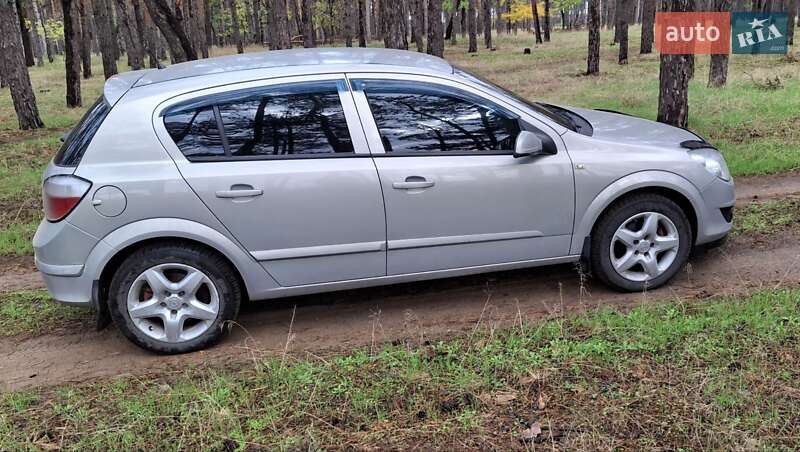 Хэтчбек Opel Astra 2008 в Николаеве фото 7 Хэтчбек Opel Astra 2008 в Николаеве