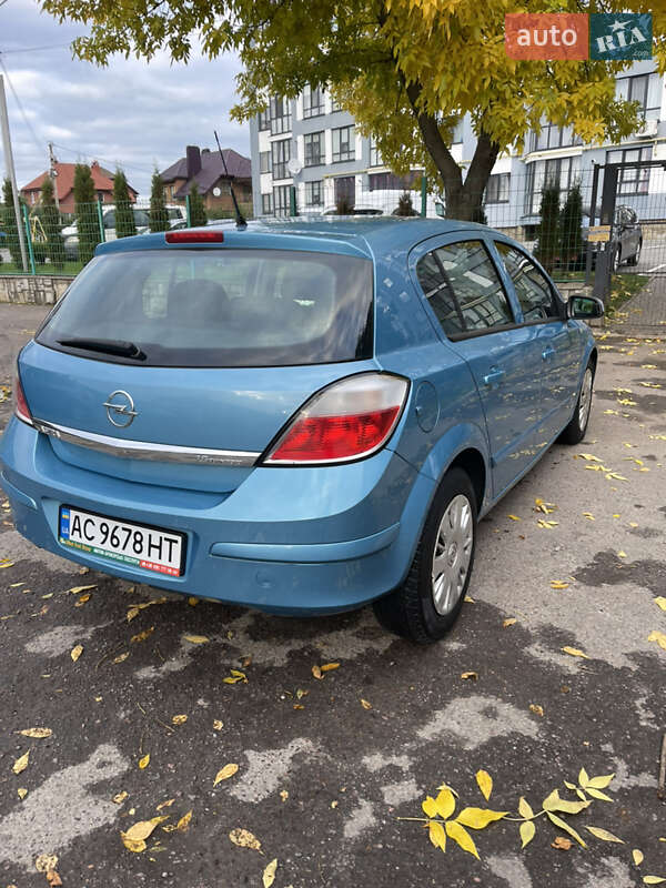 Хэтчбек Opel Astra 2005 в Луцке фото 10 Хэтчбек Opel Astra 2005 в Луцке