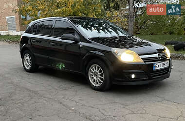 Хэтчбек Opel Astra 2006 в  фото 2 Хэтчбек Opel Astra 2006 в