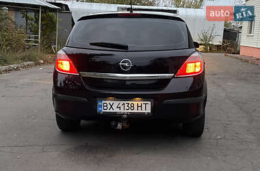 Хэтчбек Opel Astra 2006 в  фото 6 Хэтчбек Opel Astra 2006 в