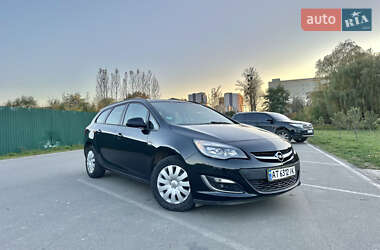 Универсал Opel Astra 2012 в Ивано-Франковске