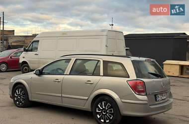 Универсал Opel Astra 2008 в 